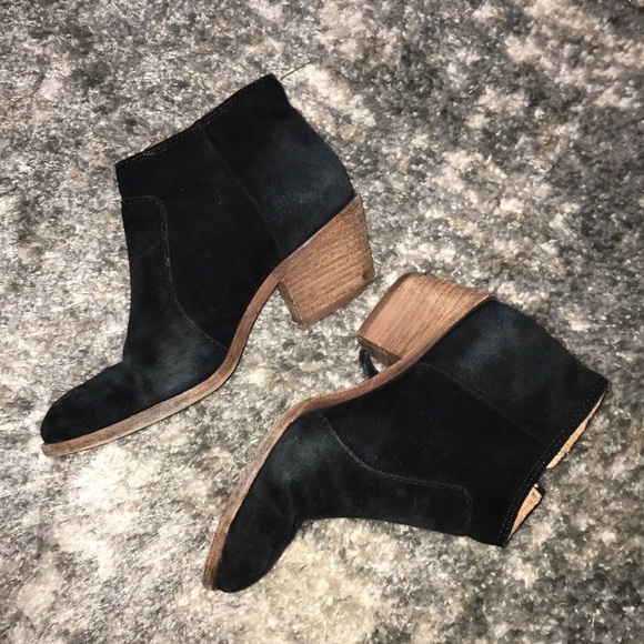 SOLD! Madewell Black Suede Janice Ankle Booties - Picture 8 of 8